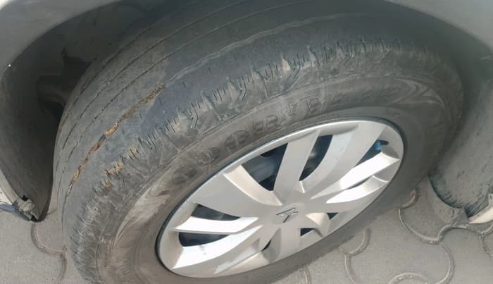2018 Mahindra XUV500 W6 AT 1.99, Diesel, Automatic, 1,10,899 km, tyre