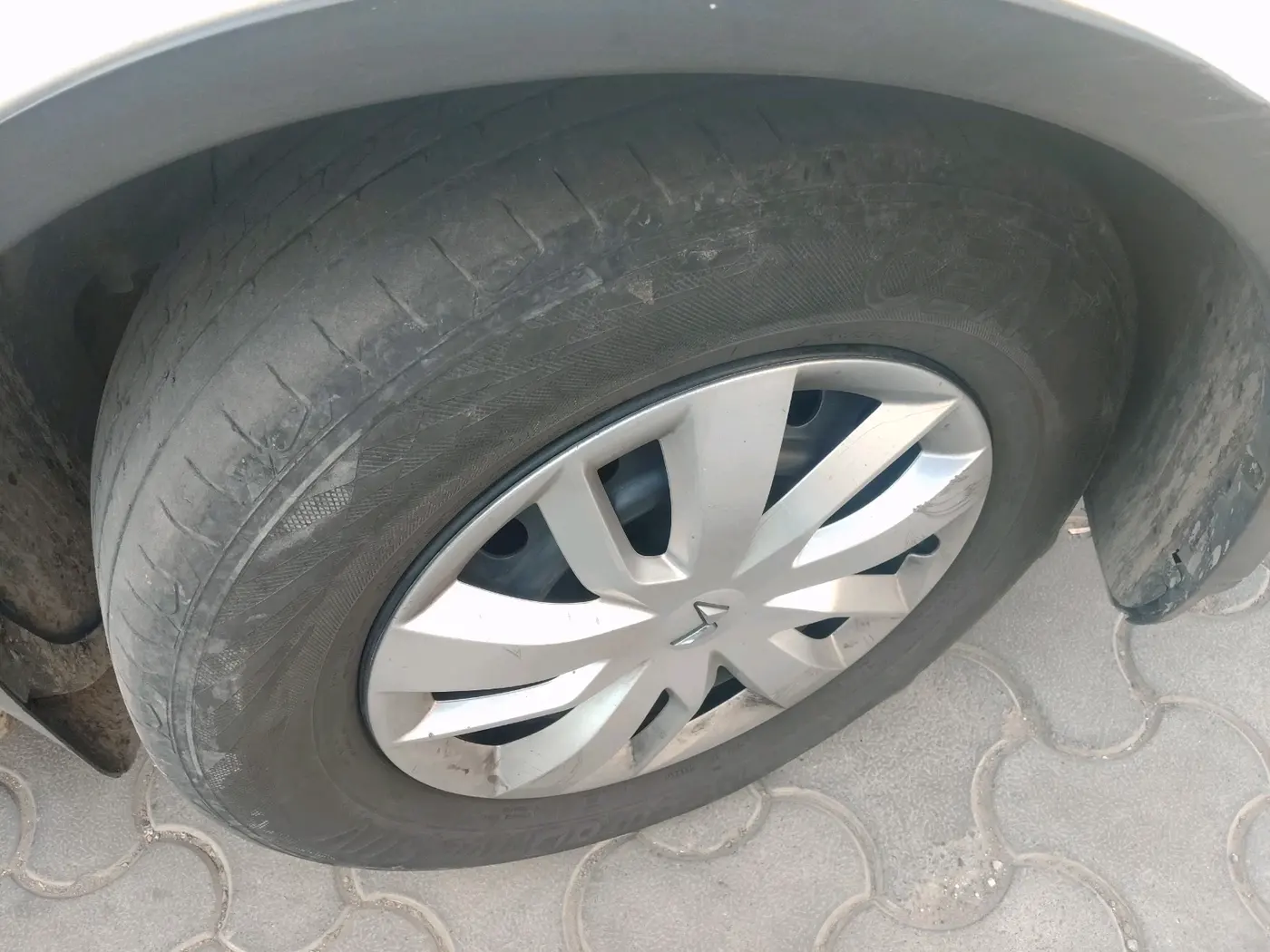 2018 Mahindra XUV500 W6 AT 1.99, Diesel, Automatic, 1,10,899 km, tyre