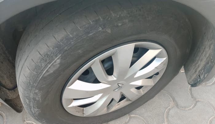 2018 Mahindra XUV500 W6 AT 1.99, Diesel, Automatic, 1,10,899 km, tyre