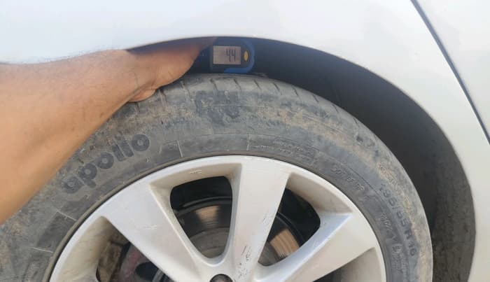 2013 Hyundai Verna FLUIDIC 1.6 CRDI SX, Diesel, Manual, 95,604 km, tyre