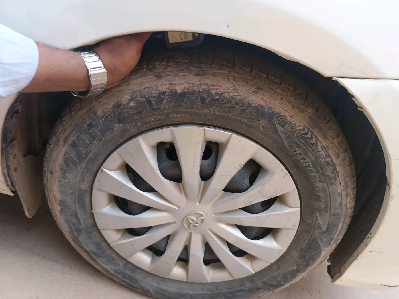 2013 Toyota Etios GD, Diesel, Manual, 24,036 km, tyre