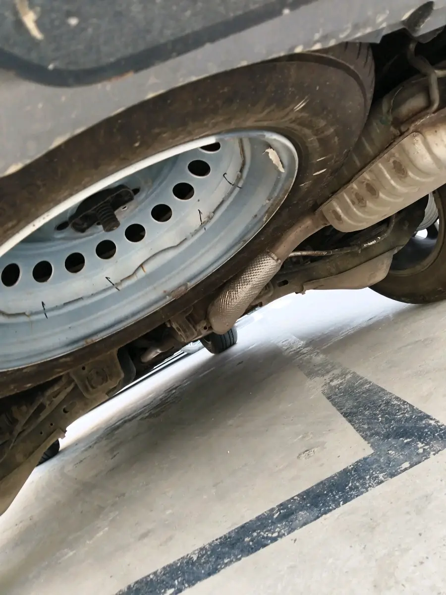 2025 Mahindra XUV700 AX 7 LUXURY P AT 7 STR, Petrol, Automatic, 15,662 km, tyre