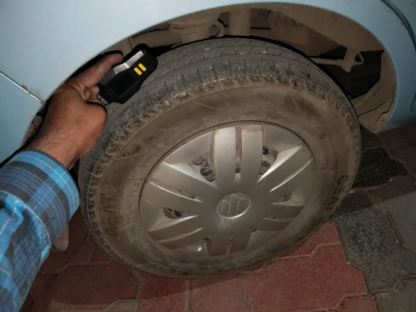 2013 Maruti Alto 800 LXI, Petrol, Manual, 77,396 km, tyre