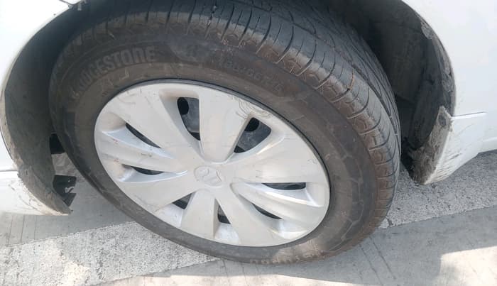 2017 Maruti Ertiga VDI SHVS, Diesel, Manual, 90,098 km, tyre