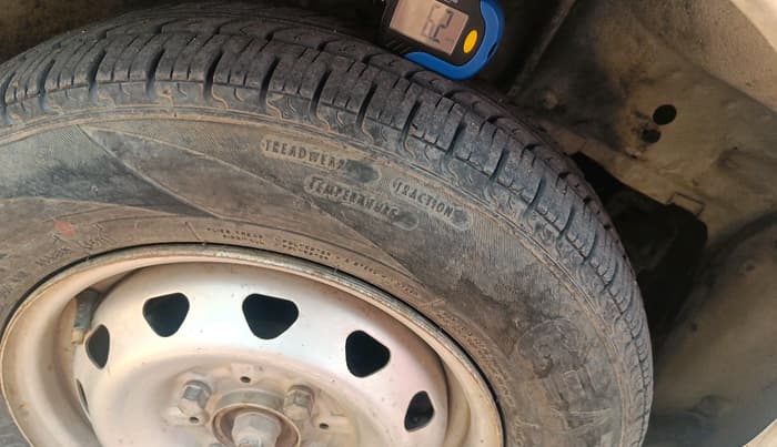 2014 Tata Indica V2 LS DIESEL, Diesel, Manual, 95,065 km, tyre