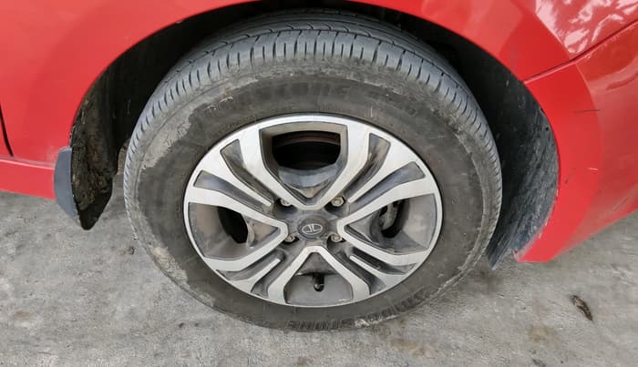 2024 Tata Tiago XT PETROL, Petrol, Manual, 23,295 km, tyre