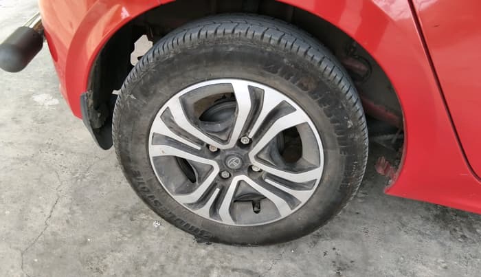 2024 Tata Tiago XT PETROL, Petrol, Manual, 23,295 km, tyre