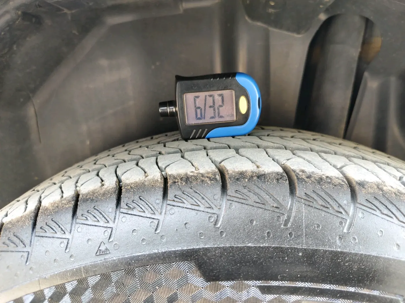 2024 Maruti Grand Vitara DELTA SMART HYBRID, Petrol, Manual, 29,082 km, tyre