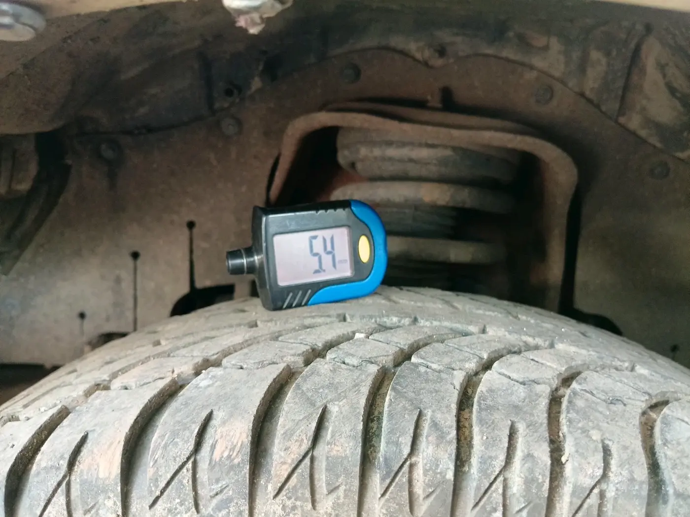 2012 Mahindra Xylo D4 BS-III, Diesel, Manual, 53,699 km, tyre