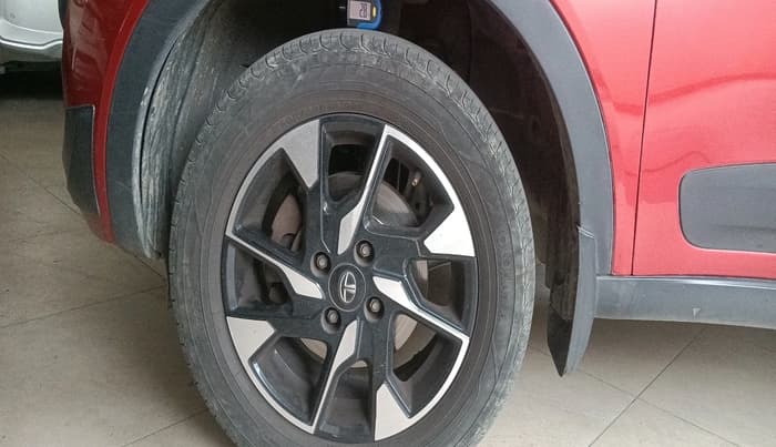2018 Tata NEXON XE DIESEL, Diesel, Manual, 73,682 km, tyre