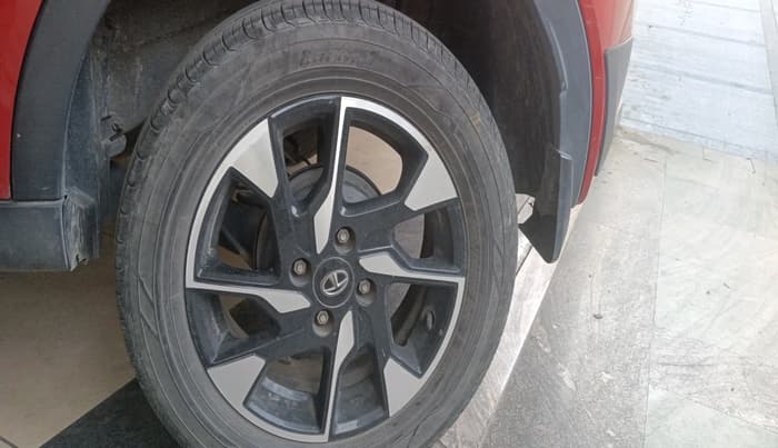 2018 Tata NEXON XE DIESEL, Diesel, Manual, 73,682 km, tyre
