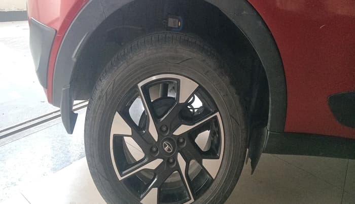 2018 Tata NEXON XE DIESEL, Diesel, Manual, 73,682 km, tyre