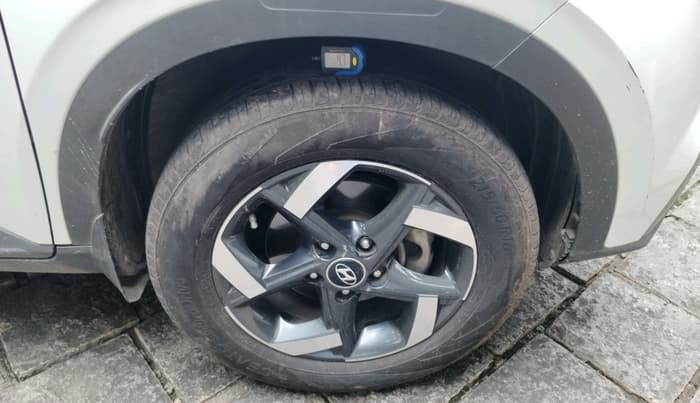 2019 Hyundai VENUE SX PLUS 1.0 TURBO DCT, Petrol, Automatic, 76,906 km, tyre