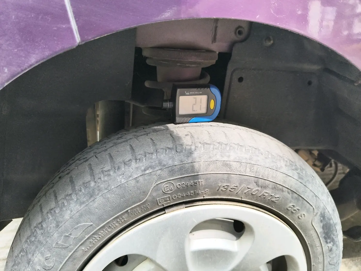 2016 Tata Nano TWIST XTA, Petrol, Automatic, 27,377 km, tyre