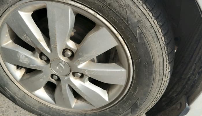 2012 Hyundai i20 SPORTZ 1.2, Petrol, Manual, 44,874 km, tyre