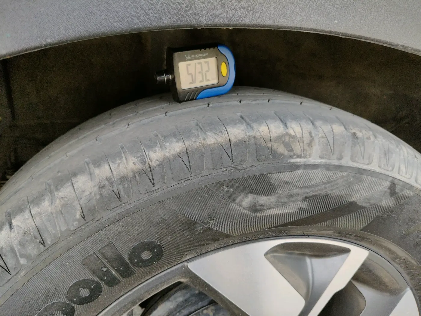 2021 KIA SONET HTK PLUS 1.5 AT, Diesel, Automatic, 59,440 km, tyre