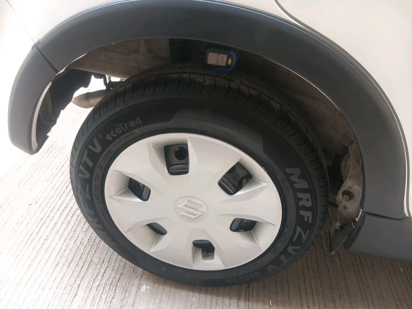 2025 Maruti New Wagon-R VXI 1.0 AMT, Petrol, Automatic, 8,496 km, tyre