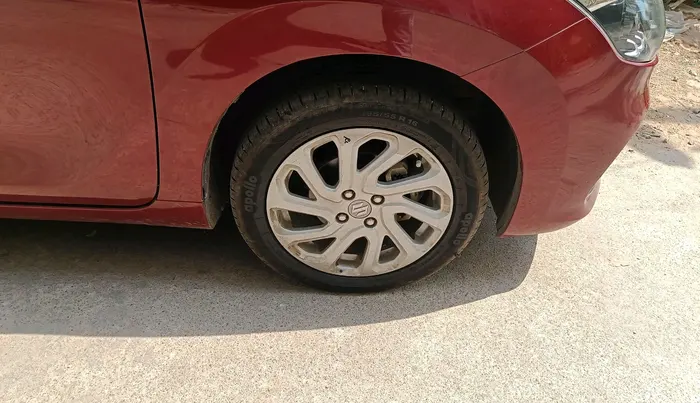 2024 Maruti Baleno ZETA PETROL 1.2, Petrol, Manual, 27,942 km, tyre
