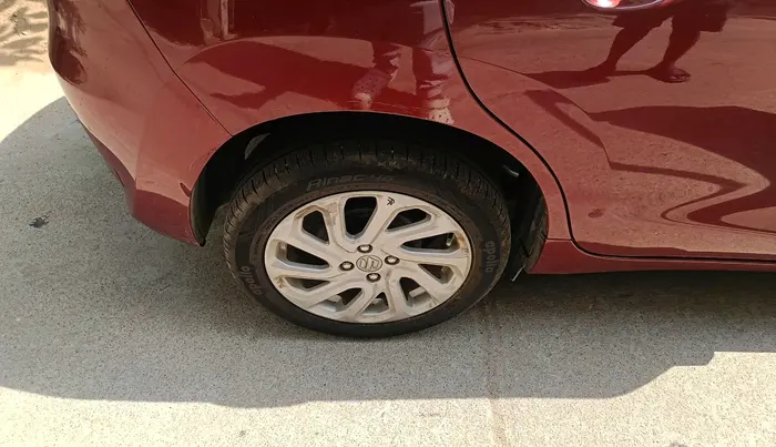 2024 Maruti Baleno ZETA PETROL 1.2, Petrol, Manual, 27,942 km, tyre