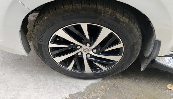 2022 Toyota Innova Crysta 2.4 ZX AT 7 STR, Diesel, Automatic, 90,460 km, tyre