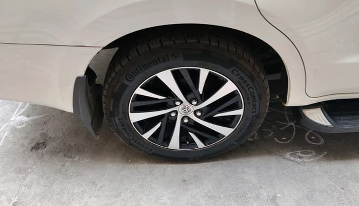2022 Toyota Innova Crysta 2.4 ZX AT 7 STR, Diesel, Automatic, 90,460 km, tyre