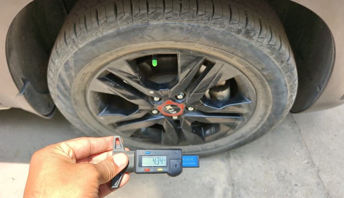 2021 KIA SELTOS HTX ANNIVERSARY EDITION 1.5 PETROL, Petrol, Manual, 34,817 km, tyre