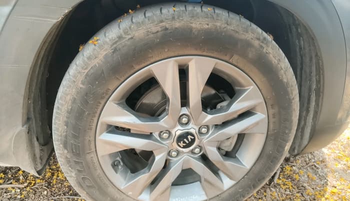 2019 KIA SELTOS HTX 1.5 DIESEL, Diesel, Manual, 1,21,322 km, tyre