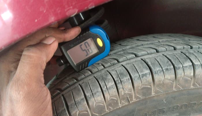 2012 Maruti Alto LXI CNG, CNG, Manual, 98,609 km, tyre