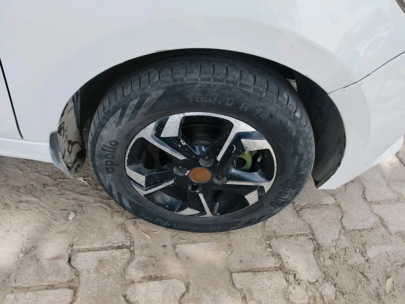2022 Tata TIGOR XZ CNG, CNG, Manual, 64,014 km, tyre