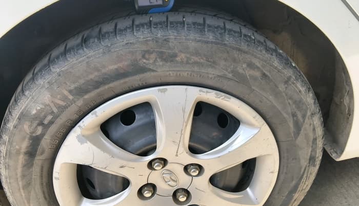2013 Hyundai Verna FLUIDIC 1.6 VTVT EX, CNG, Manual, 1,31,585 km, tyre