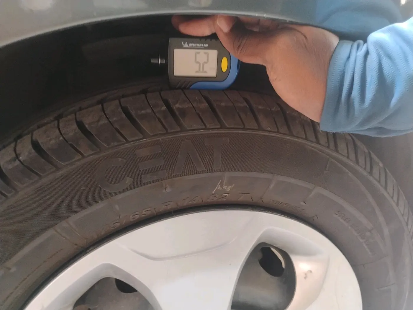 2021 Tata Tiago XT (O) PETROL, Petrol, Manual, 62,259 km, tyre