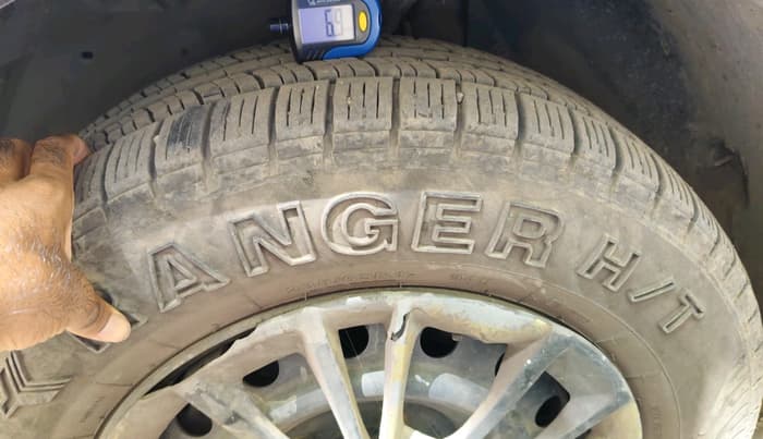 2012 Mahindra XUV500 W6, Diesel, Manual, 1,09,596 km, tyre