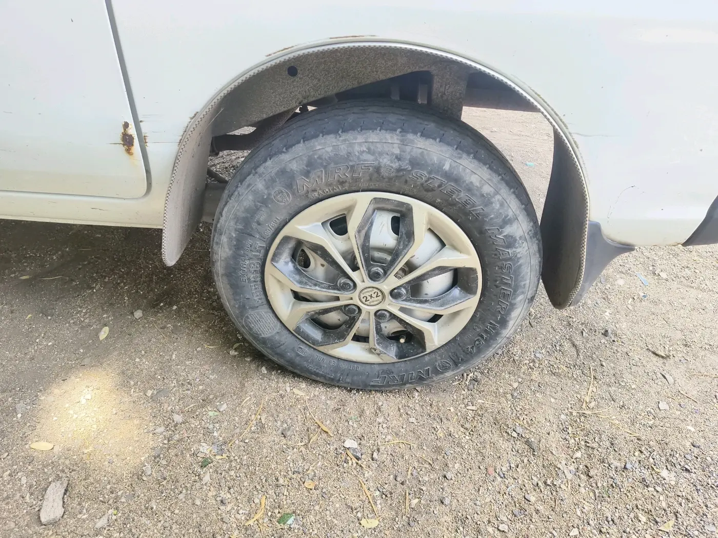 2018 Maruti Eeco 5 STR WITH A/C+HTR, CNG, Manual, 2,56,167 km, tyre