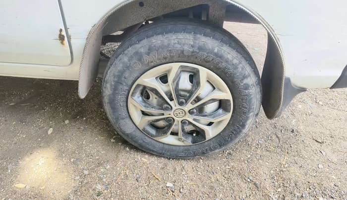 2018 Maruti Eeco 5 STR WITH A/C+HTR, CNG, Manual, 2,56,167 km, tyre