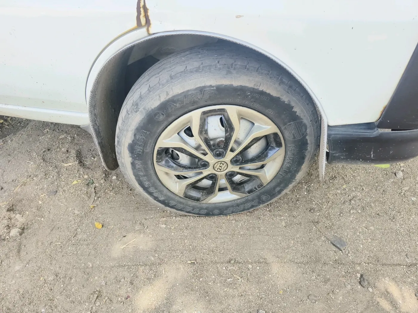 2018 Maruti Eeco 5 STR WITH A/C+HTR, CNG, Manual, 2,56,167 km, tyre