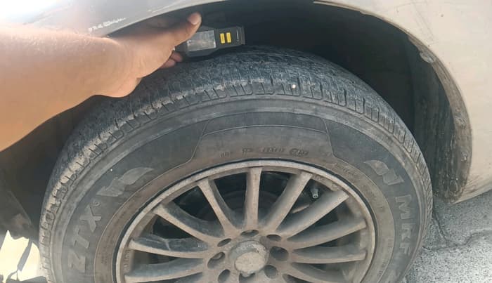 2013 Maruti Swift Dzire VDI, Diesel, Manual, 1,11,525 km, tyre