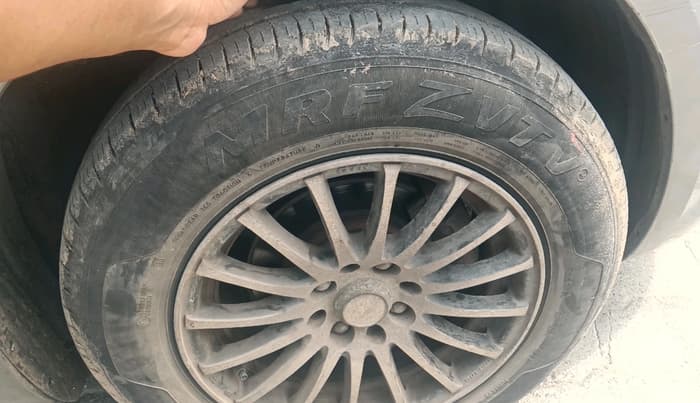 2013 Maruti Swift Dzire VDI, Diesel, Manual, 1,11,525 km, tyre