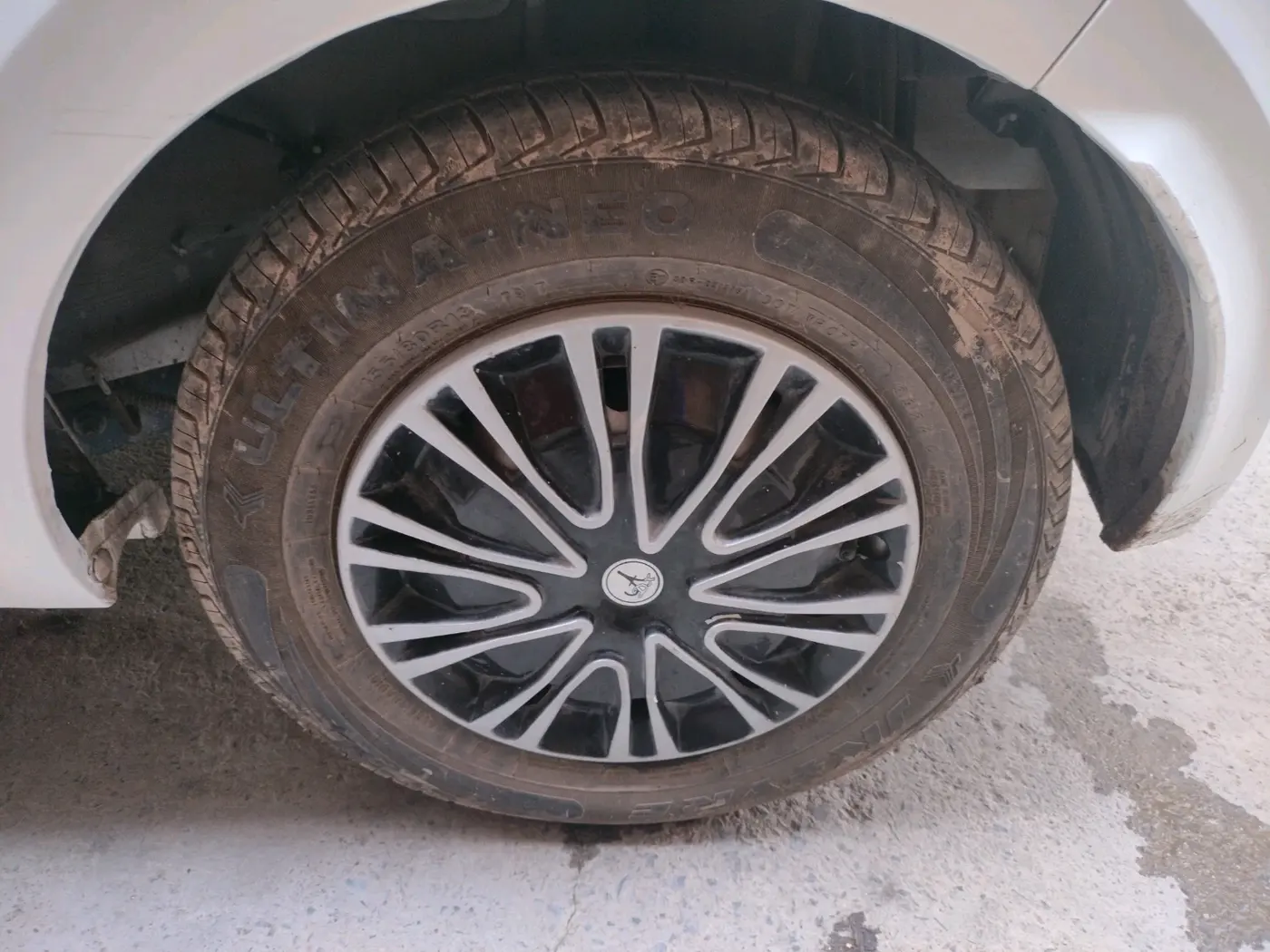 2024 Tata Tiago XE PETROL, Petrol, Manual, 8,128 km, tyre