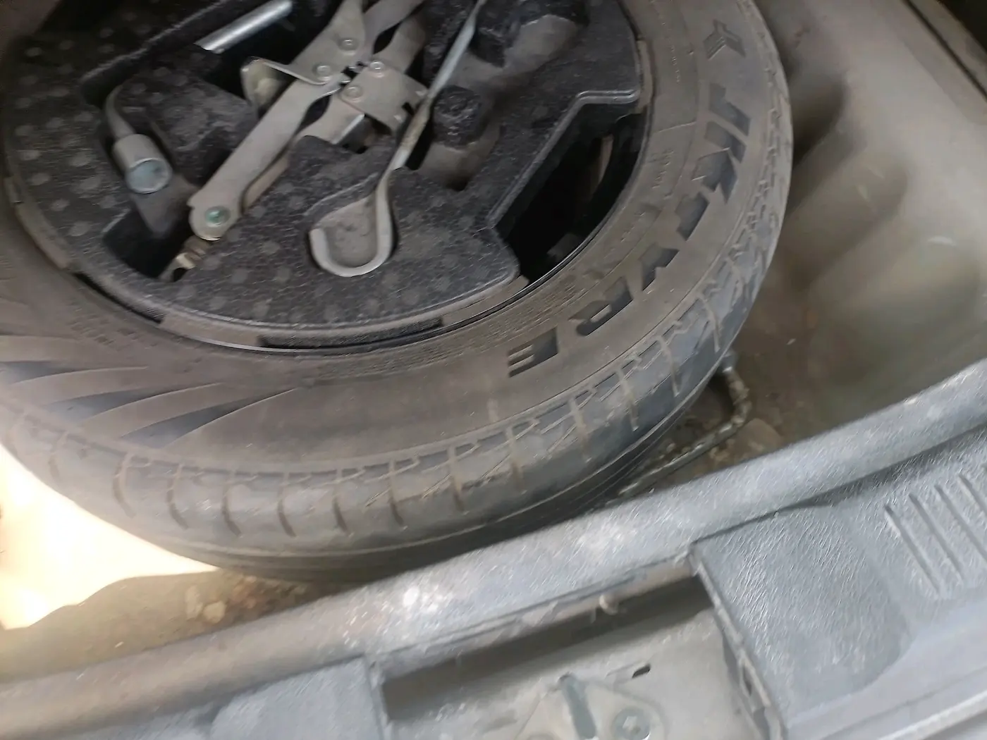 2018 Maruti S Cross ZETA 1.3, Diesel, Manual, 1,36,802 km, tyre