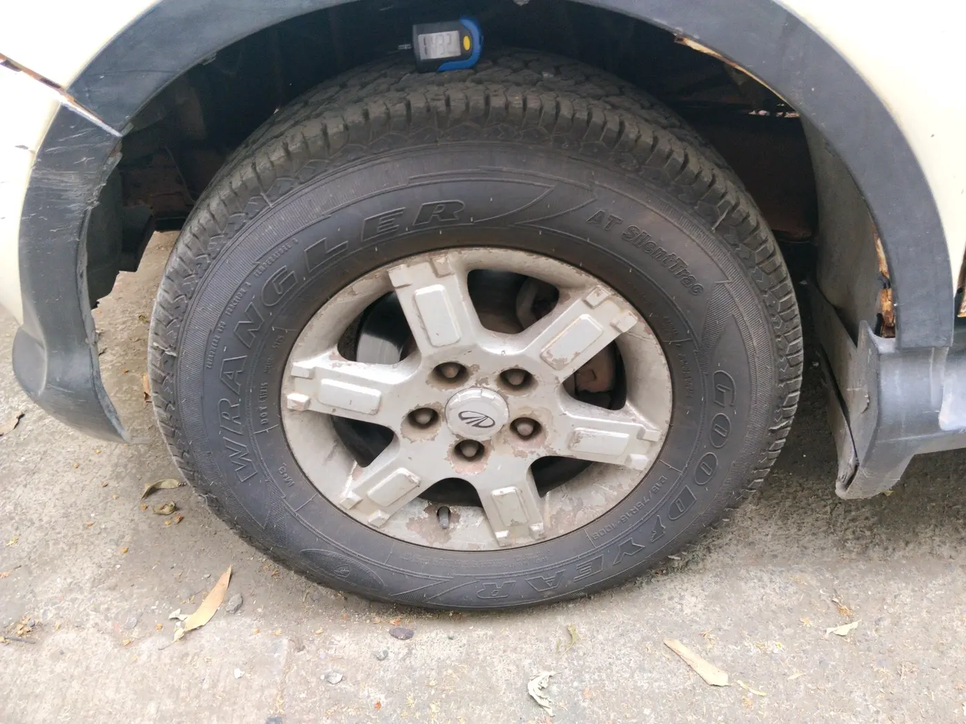 2012 Mahindra Xylo E9, Diesel, Manual, 1,50,754 km, tyre