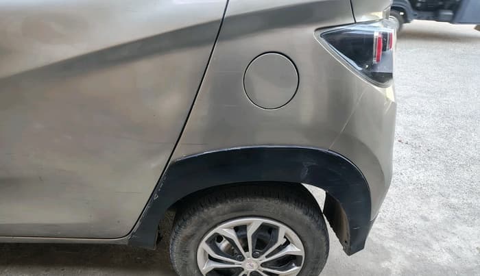 2017 Mahindra KUV 100 NXT K2 D 6S, Diesel, Manual, 72,658 km, tyre