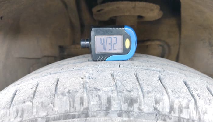 2018 Tata NEXON XM DIESEL, Diesel, Manual, 1,06,041 km, tyre