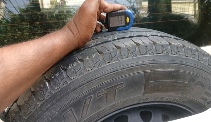 2019 Mahindra TUV300 T8, Diesel, Manual, 1,61,465 km, tyre