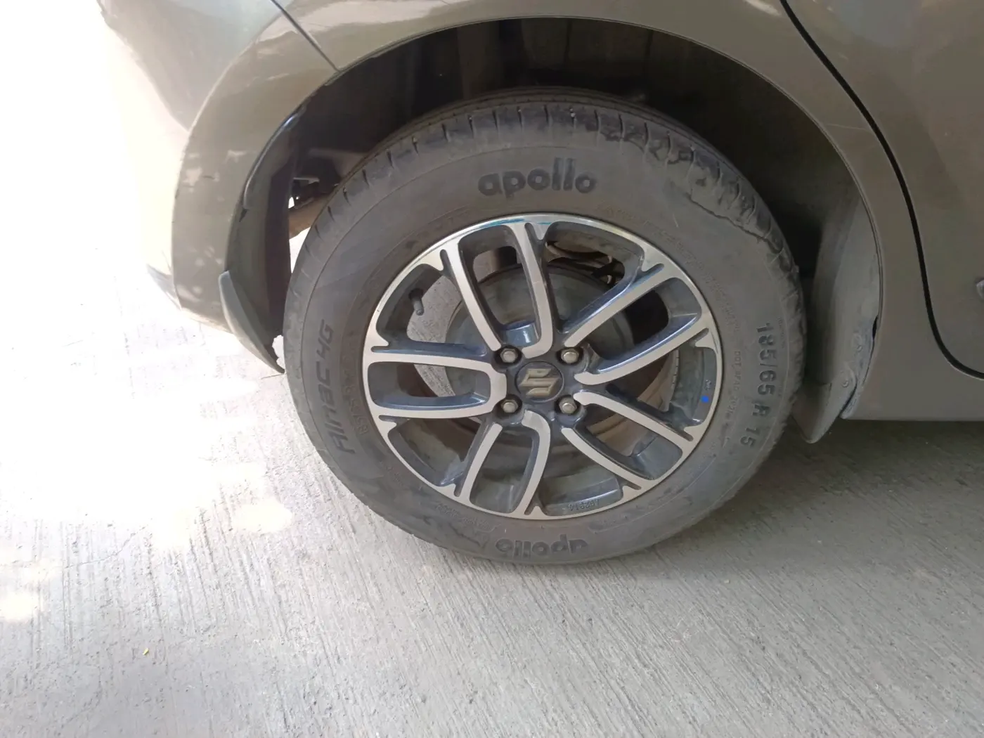 2021 Maruti Swift ZXI PLUS AMT, Petrol, Automatic, 51,000 km, tyre