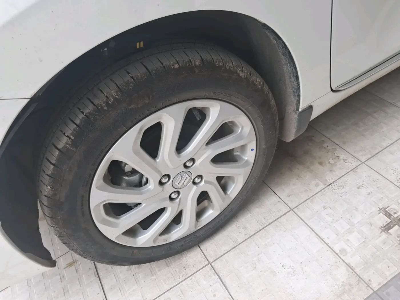 2025 Maruti Baleno ZETA 1.2 AGS, Petrol, Automatic, 3,798 km, tyre