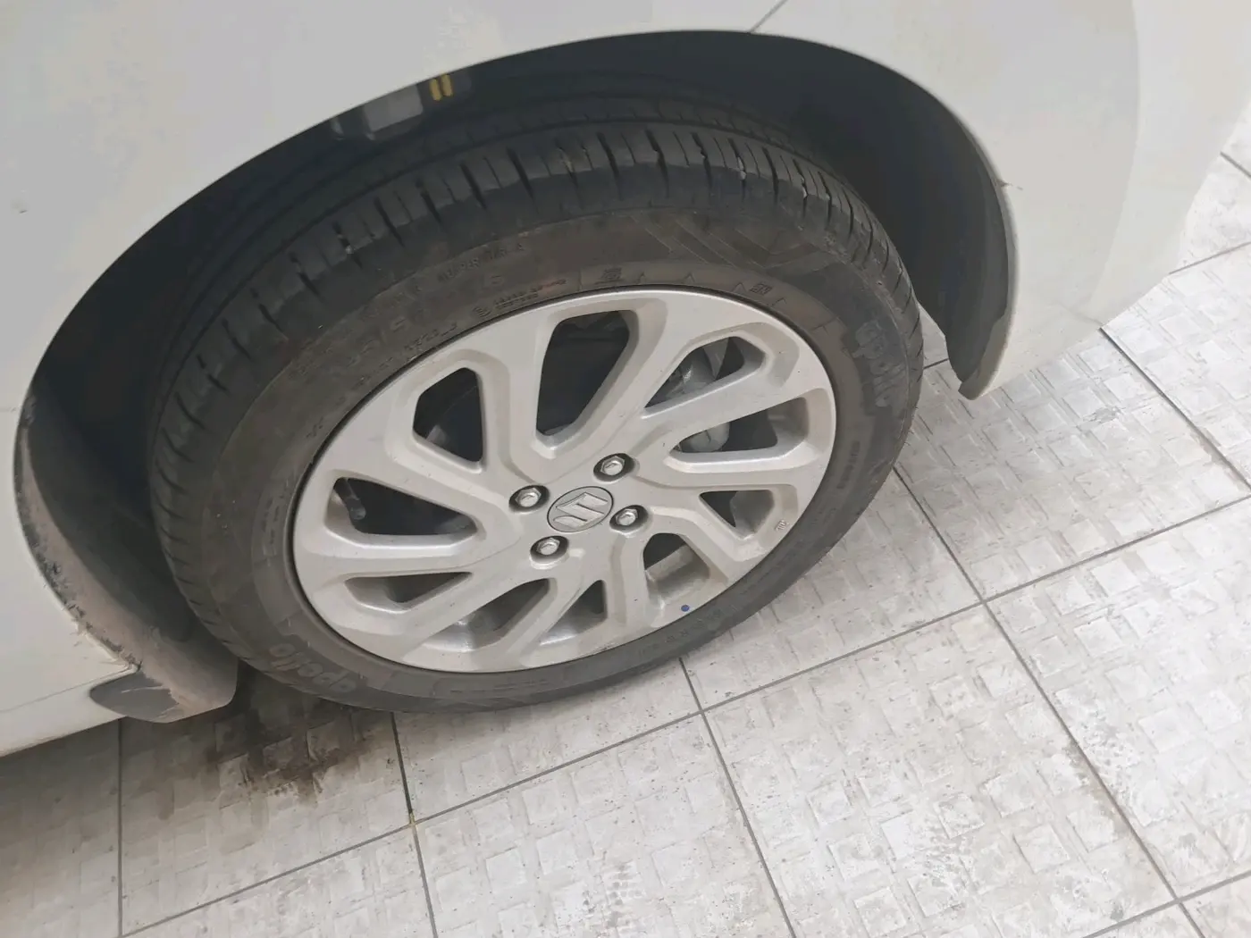 2025 Maruti Baleno ZETA 1.2 AGS, Petrol, Automatic, 3,798 km, tyre