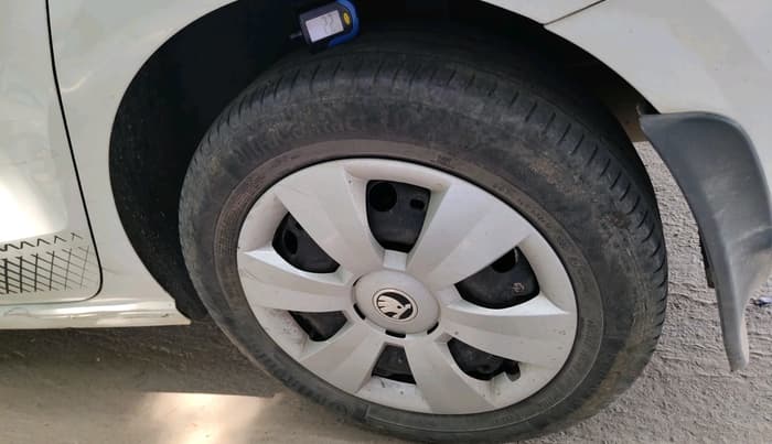 2020 Skoda Rapid ACTIVE 1.0 TSI, Petrol, Manual, 88,395 km, tyre