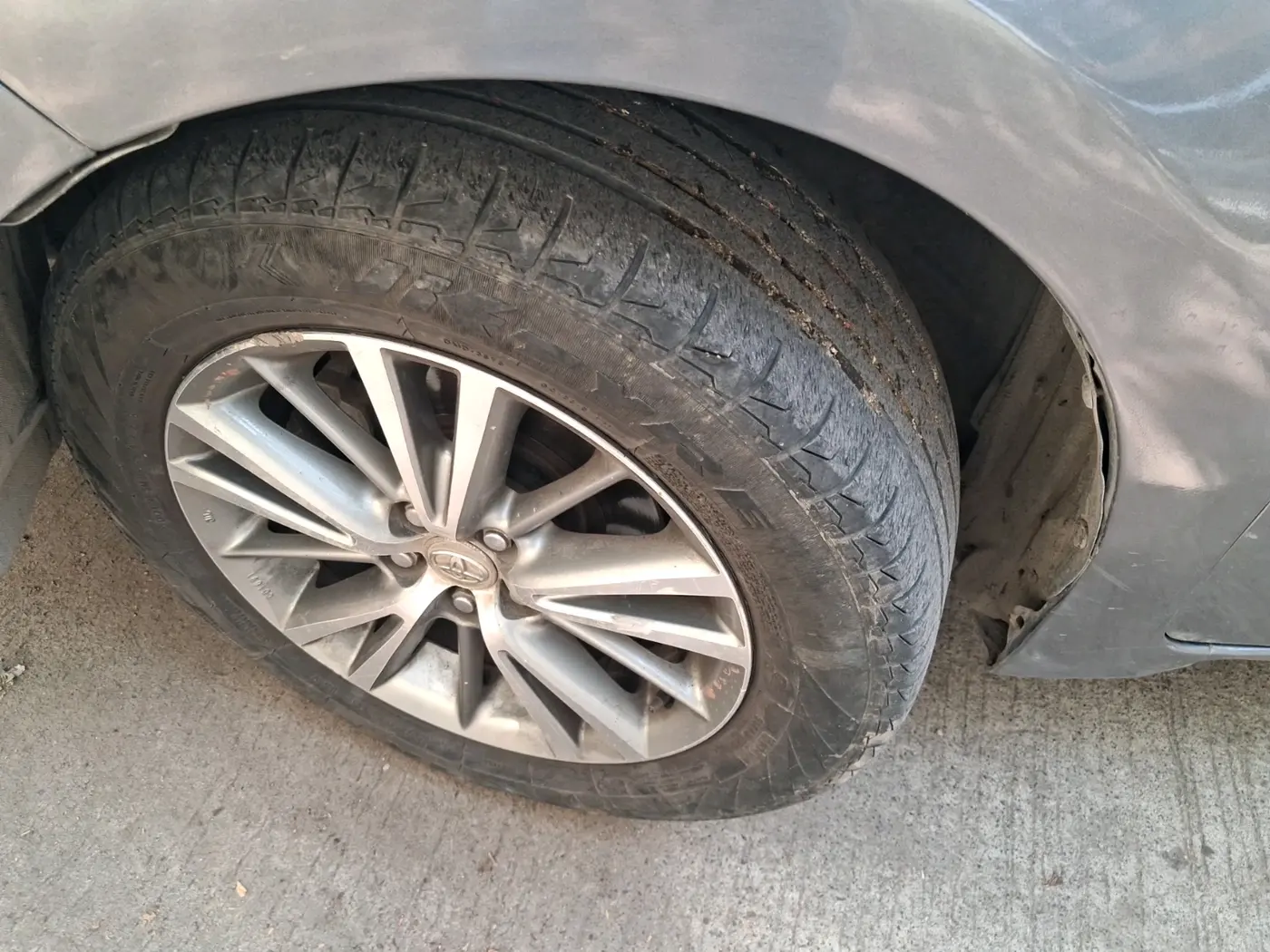 2014 Toyota Corolla Altis VL CVT PETROL, Petrol, Automatic, 72,463 km, tyre