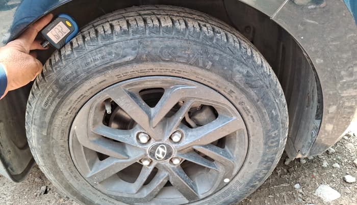 2019 Hyundai GRAND I10 NIOS SPORTZ AMT 1.2 KAPPA VTVT, Petrol, Automatic, 15,094 km, tyre