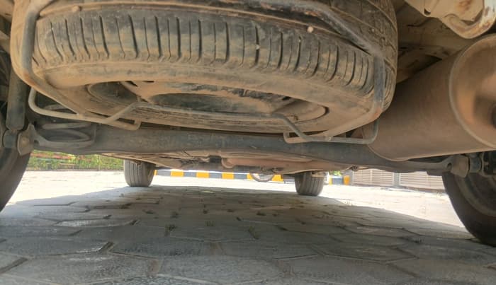 2021 Maruti Ertiga TOUR M CNG, CNG, Manual, 1,49,357 km, tyre